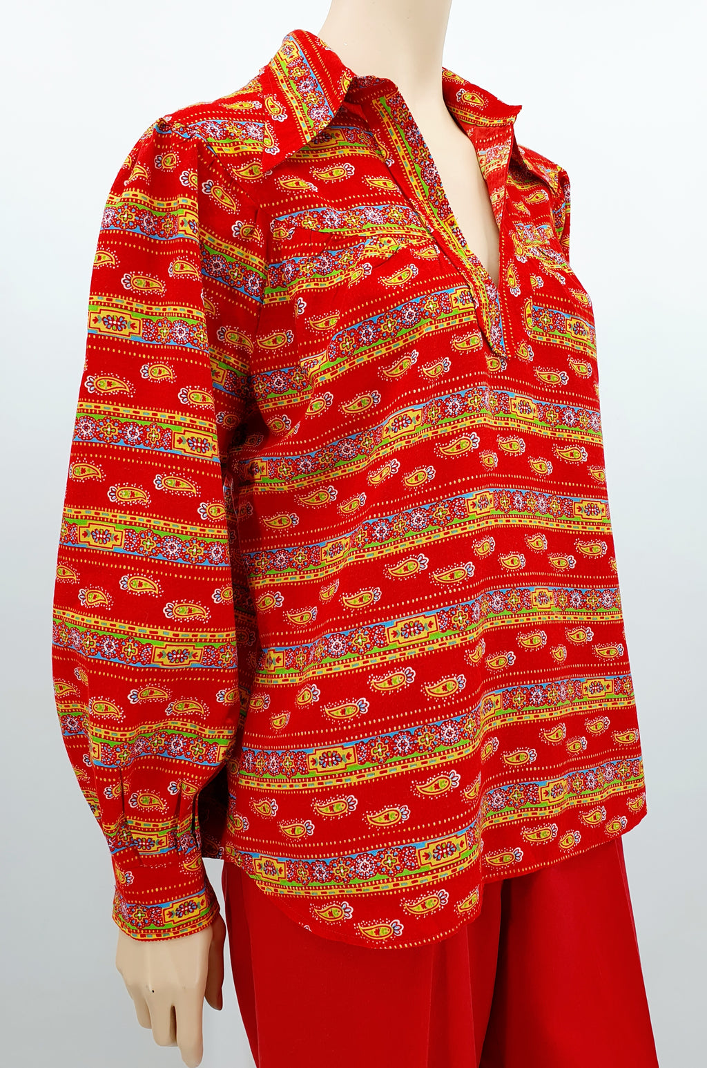 Red women's blouse with yoke, 80s, size 40-42