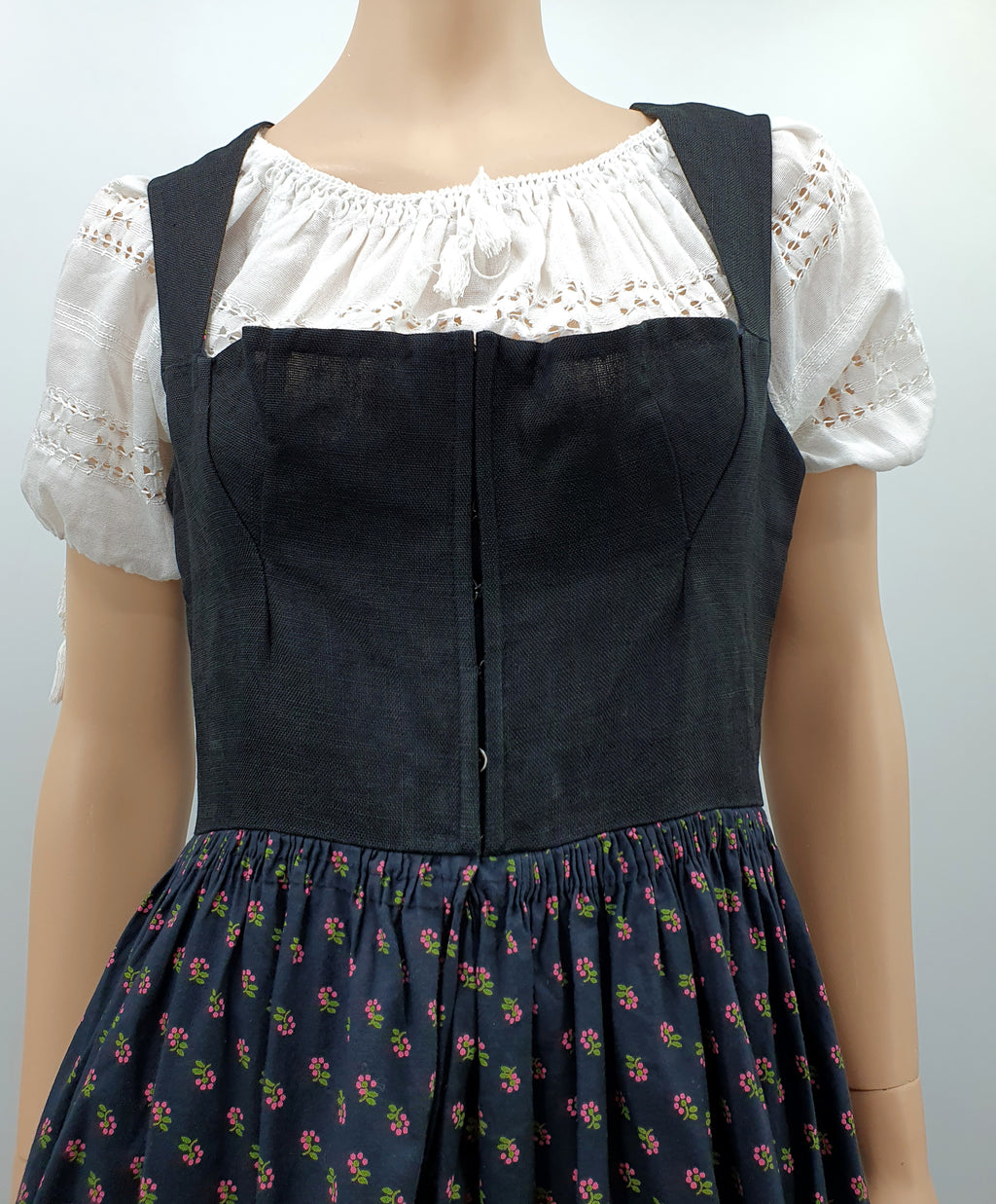 Original Lanz, authentic dirndl dress from Austria, 70s-80s, size 38-40