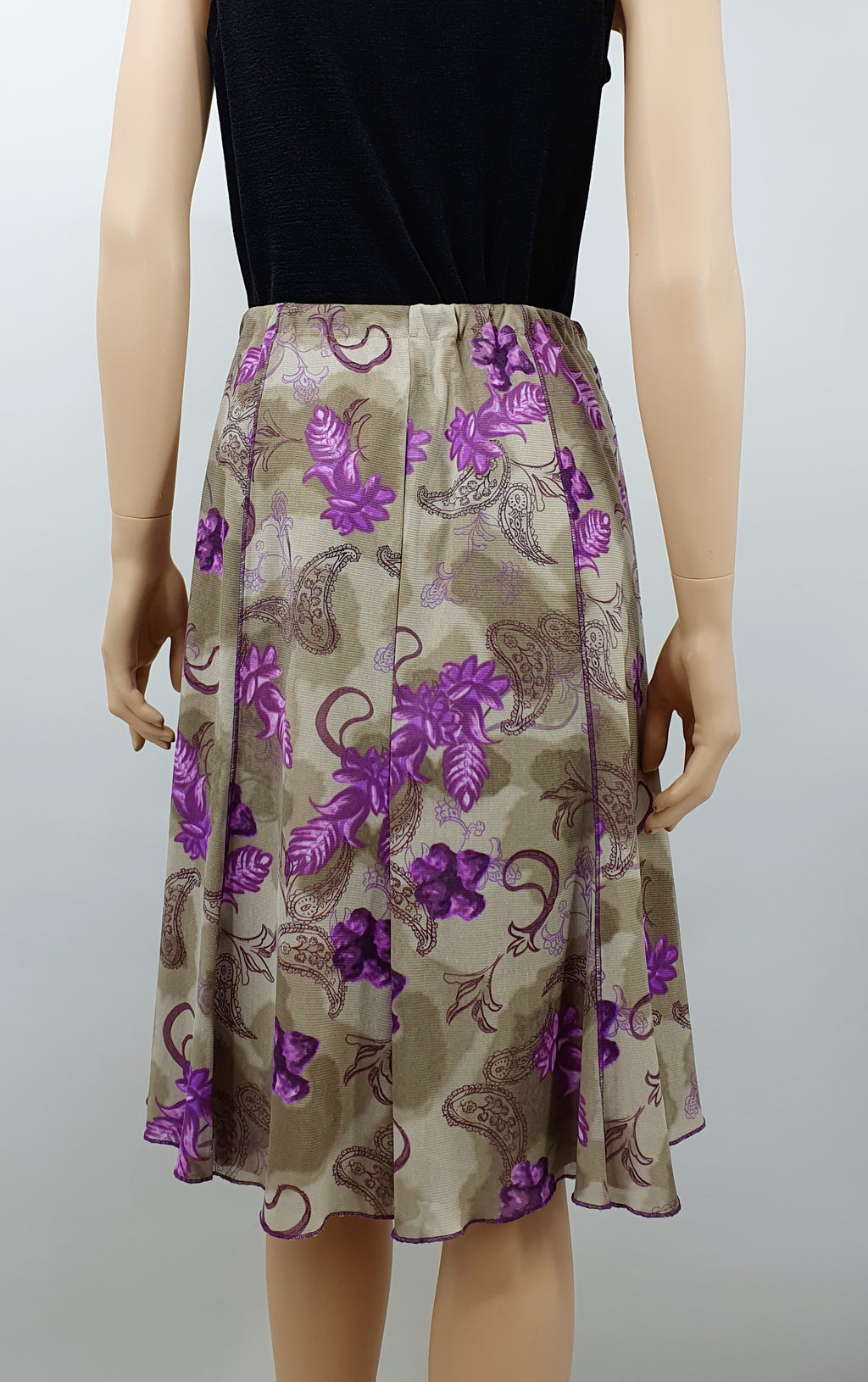 A-line skirt with elastic waist, color sand/purple, waist 74-90cm, size 36-42