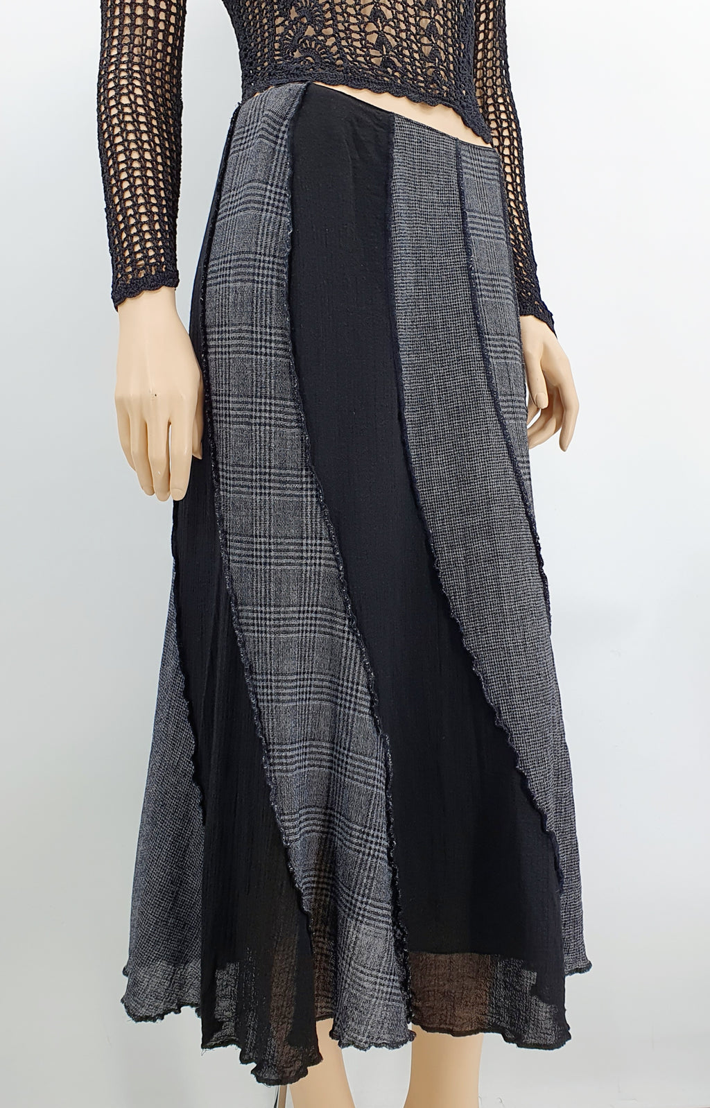 Kello, black-gray wool blend skirt from the 2000s, waist 78cm, size 38(40)