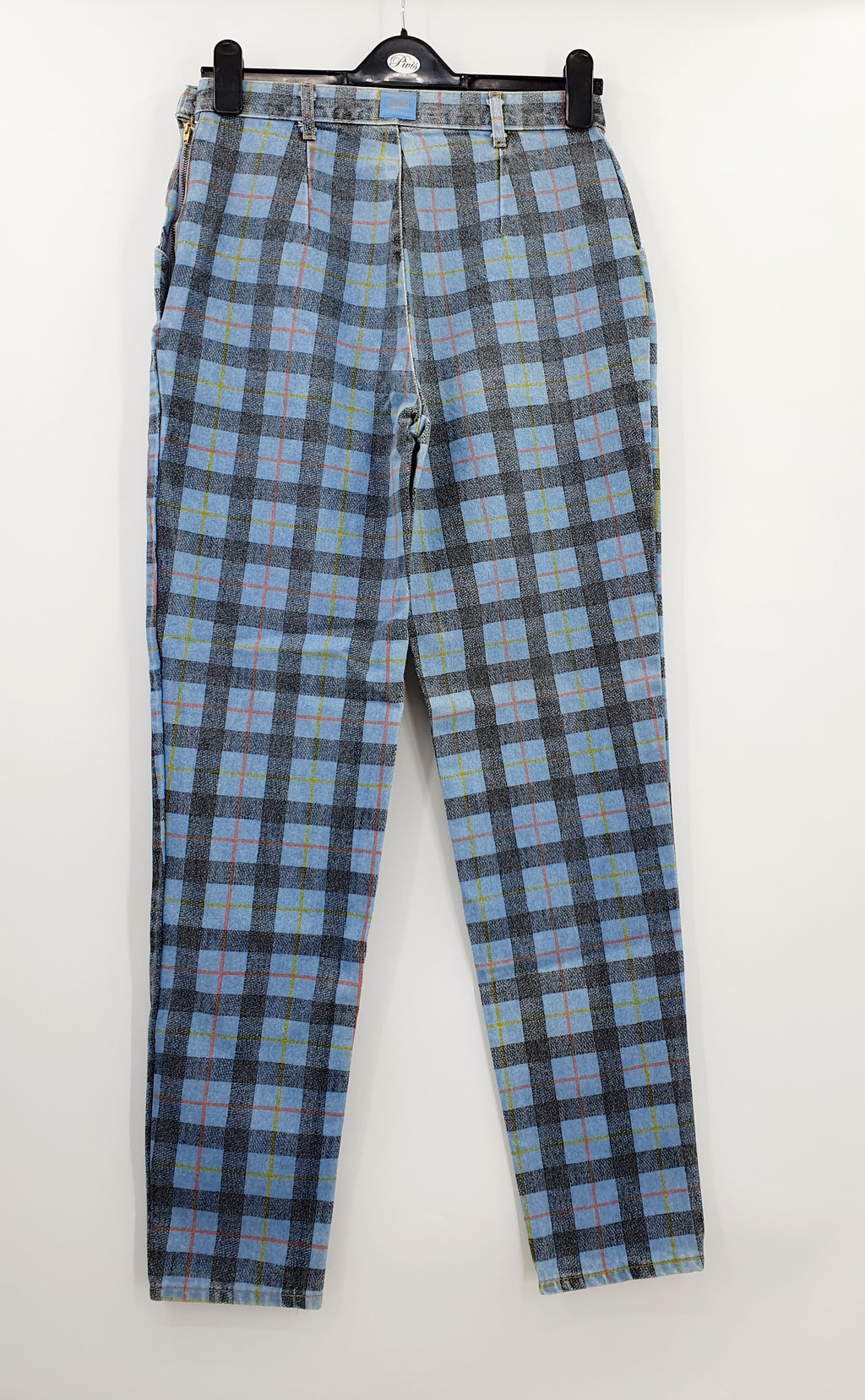 Unworn jeans from the 80s, check pattern, waist 76cm, size 38