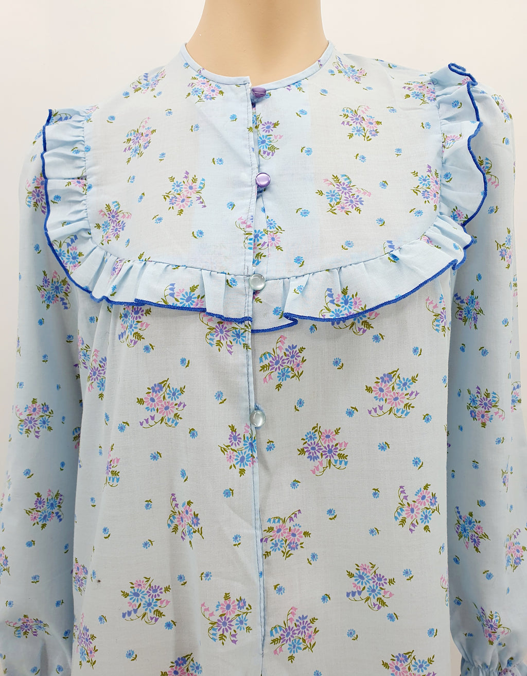 Romantic nightgown from the 70s-80s, size 38/40