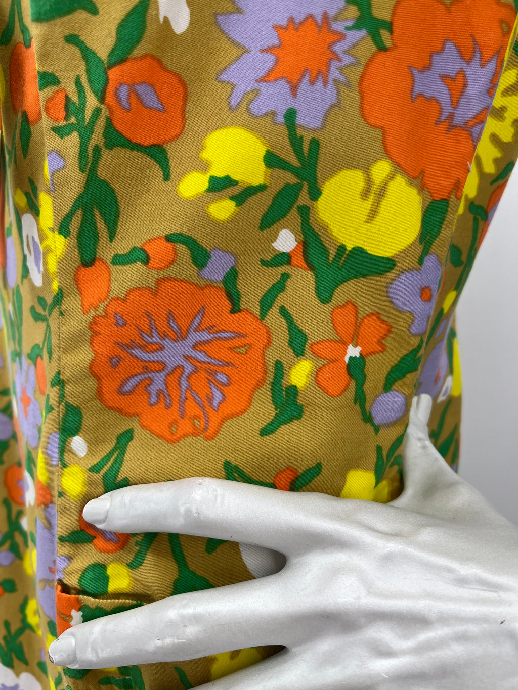 Nilvira De Luxe, colorful floral dress from the 50s, size 38