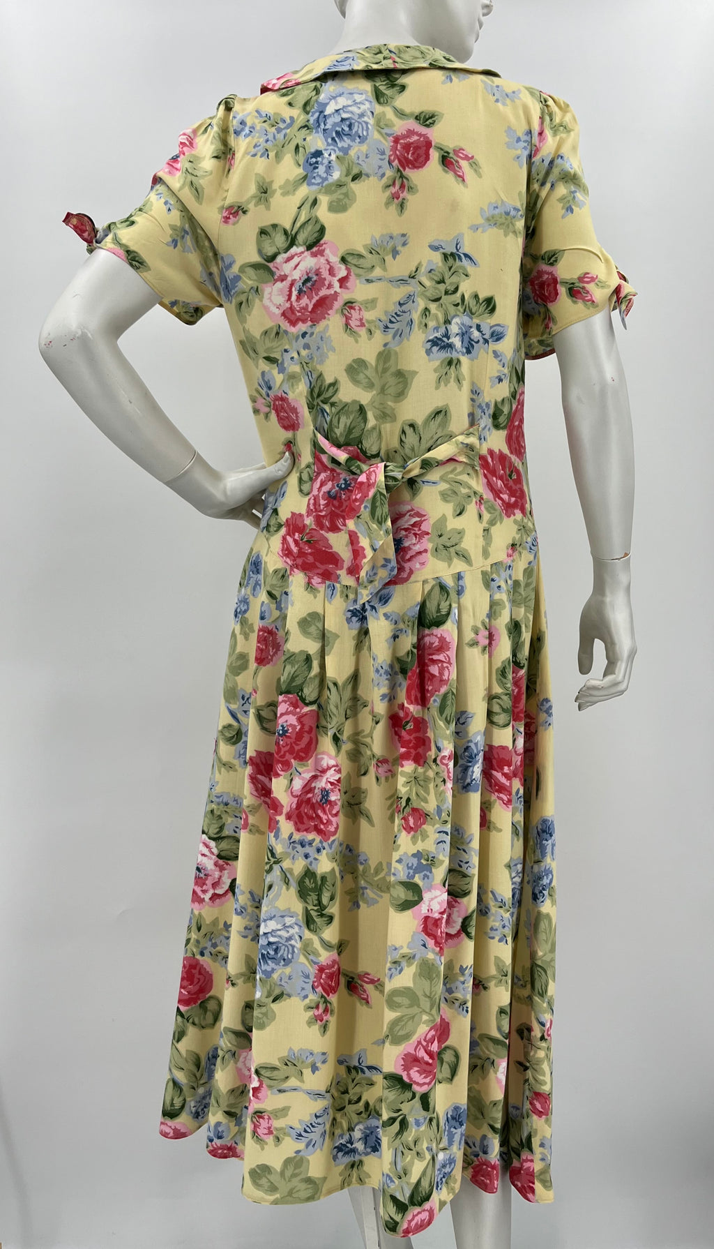 Light yellow floral dress, 80s, size 36-38