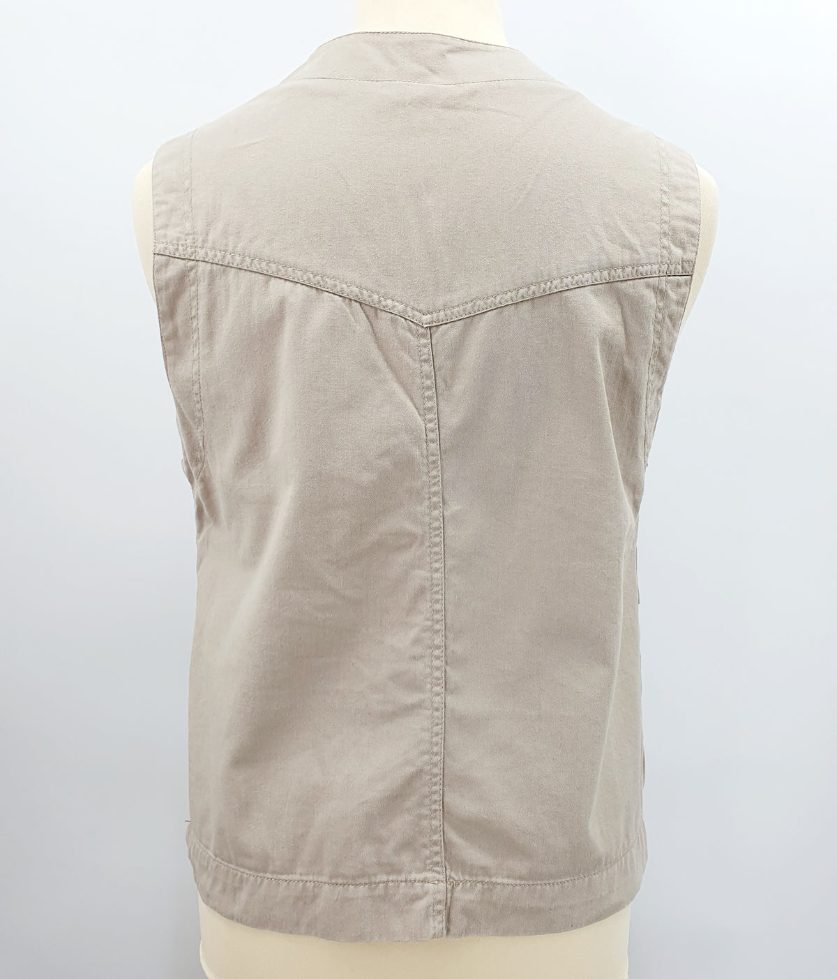 Ragazzi, beige fisherman's vest from the 90s, size men's S