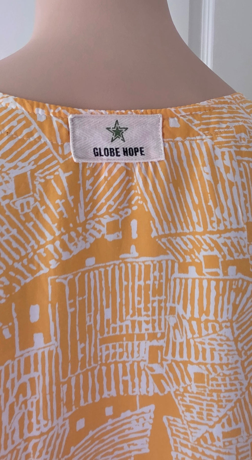 Globe Hope, keltainen kesämekko 2000-luvulta, koko 38/40(M)