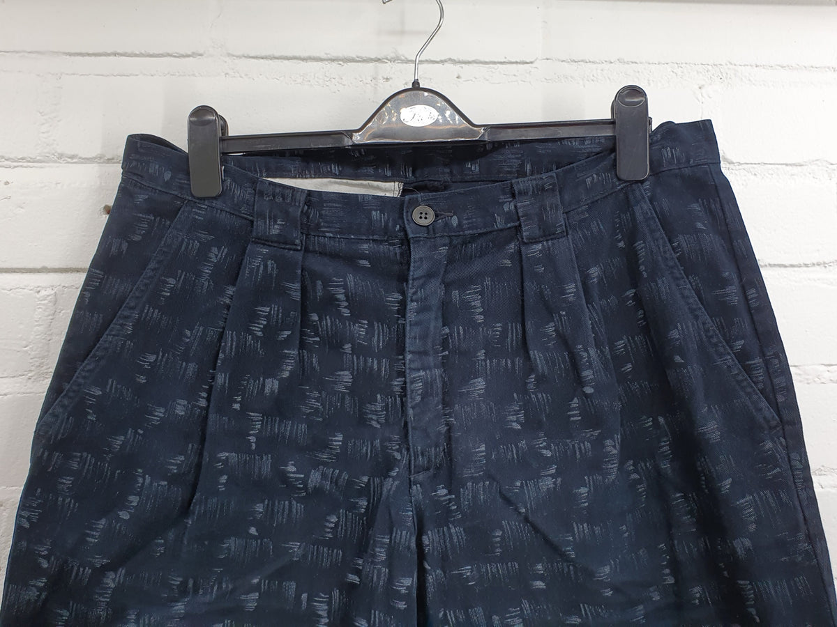 Roxy, miesten vintagehousut, 80-luku, musta-vaaleakuvio, kuva vyötäröstä