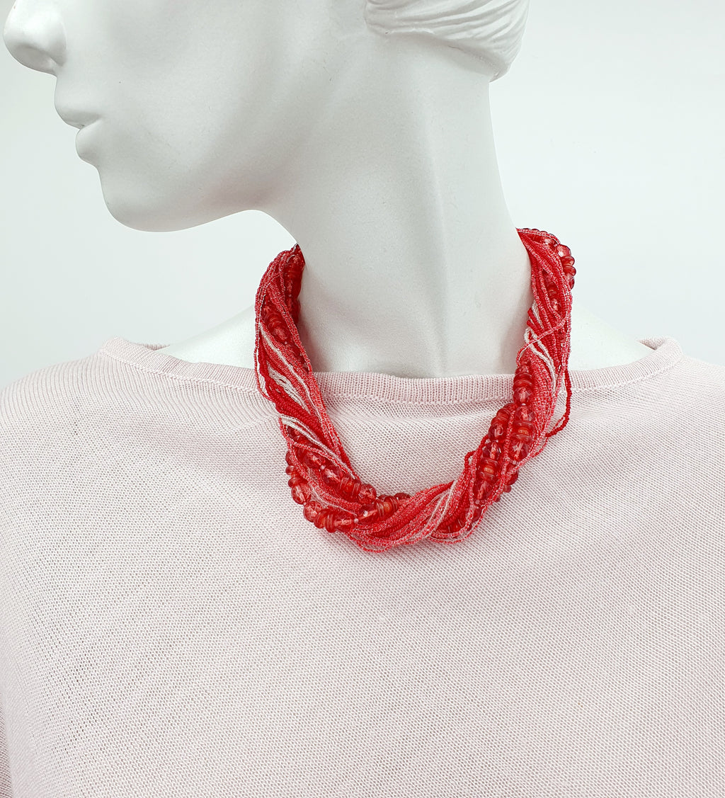 Red short spiral necklace, length 47cm