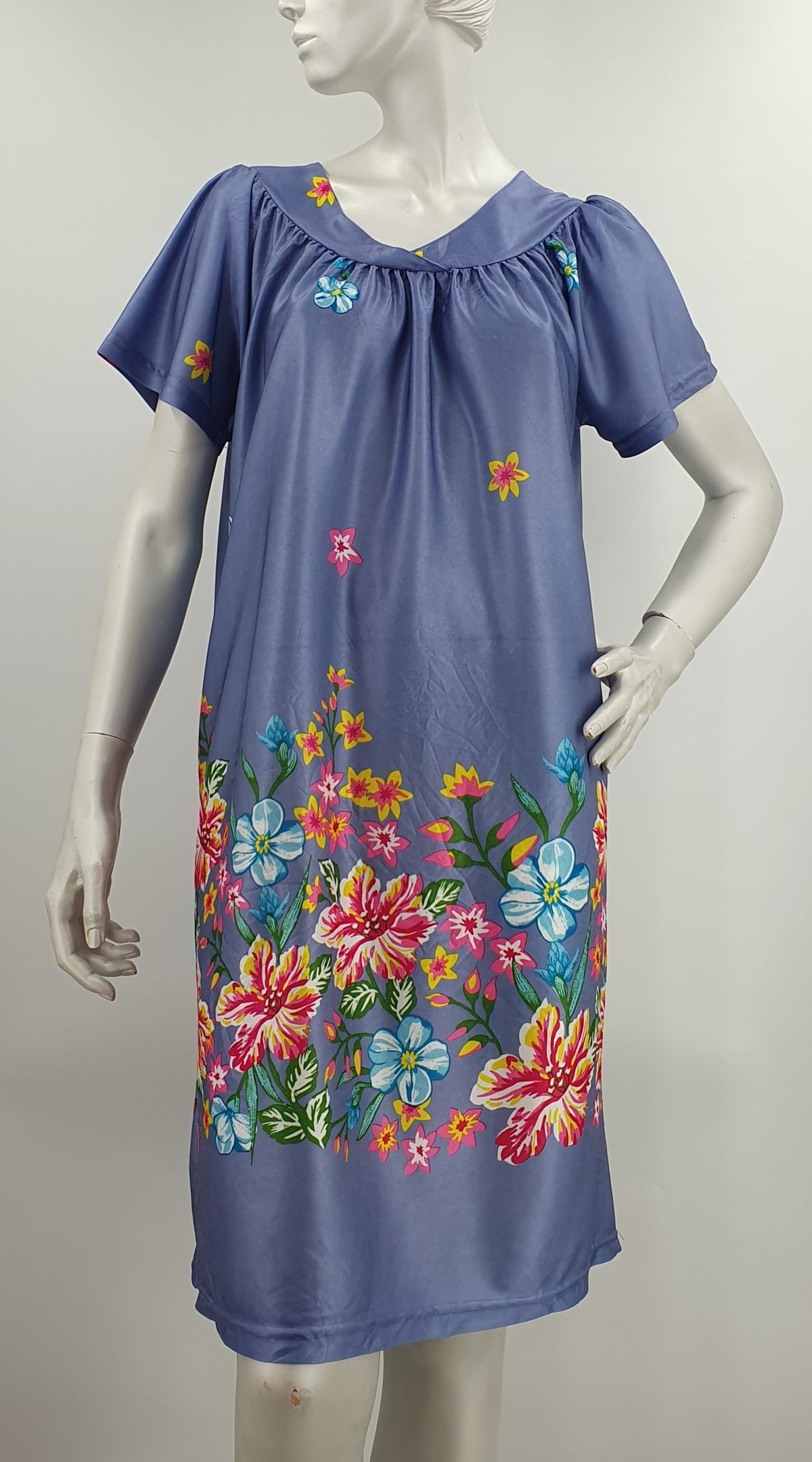 Lati Fashion, kotiasu 90-luvulta, koko 36-38