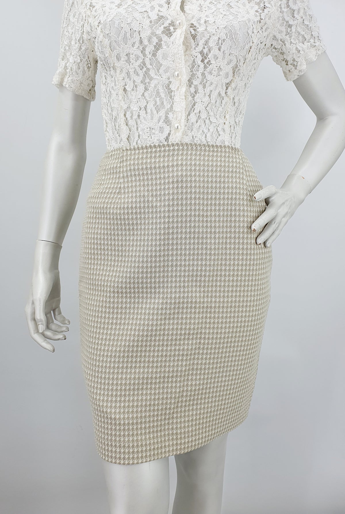 P by P, lyhyt kynähame 90-luvulta, vy 66cm, koko 34