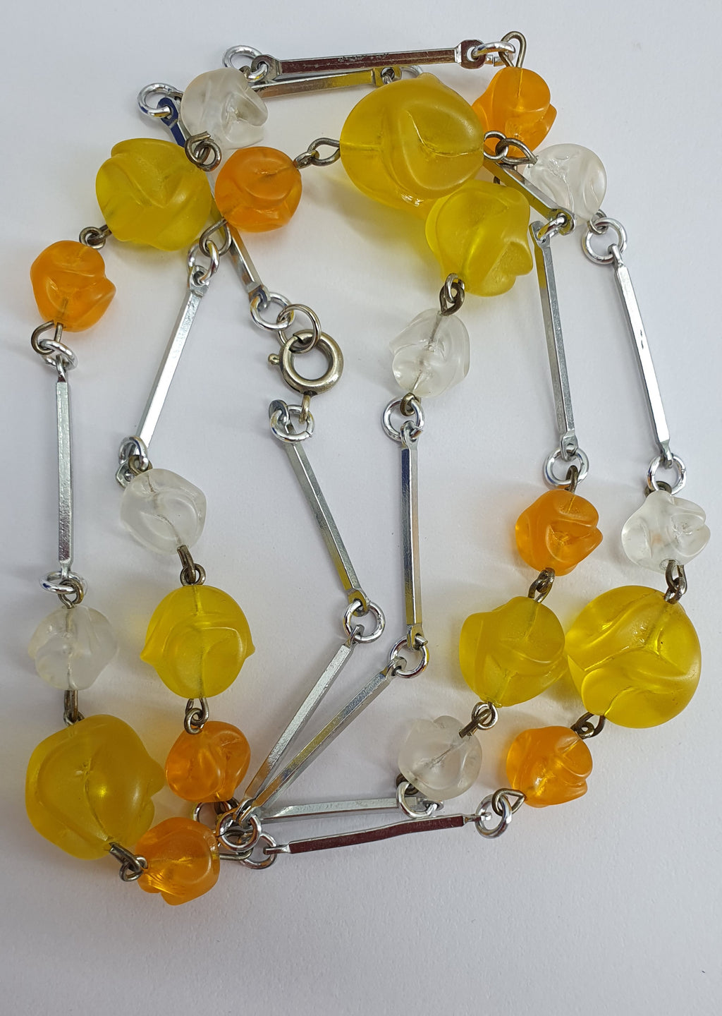 Light yellow necklace from the 60s-70s, length 72cm