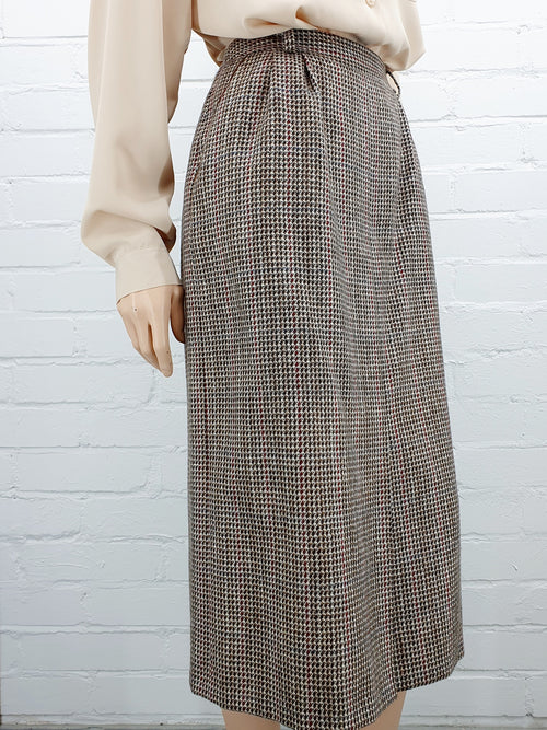 Eila Helen, 90s mid-length wool skirt | Size 38 | Waist 74cm