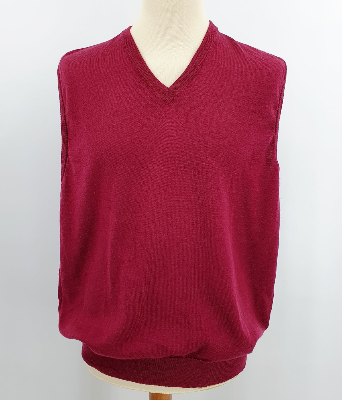 FinnMister Original, burgundy woolen vest from the 90s, size L