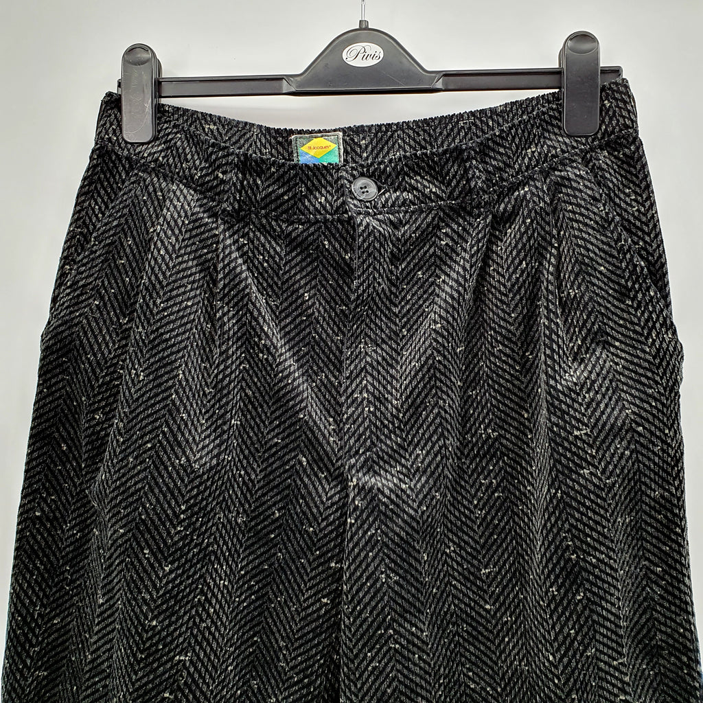 St.Jacques, mustat unisex vakosamettihousut 80-luvulta, vyöt.ymp. 80cm