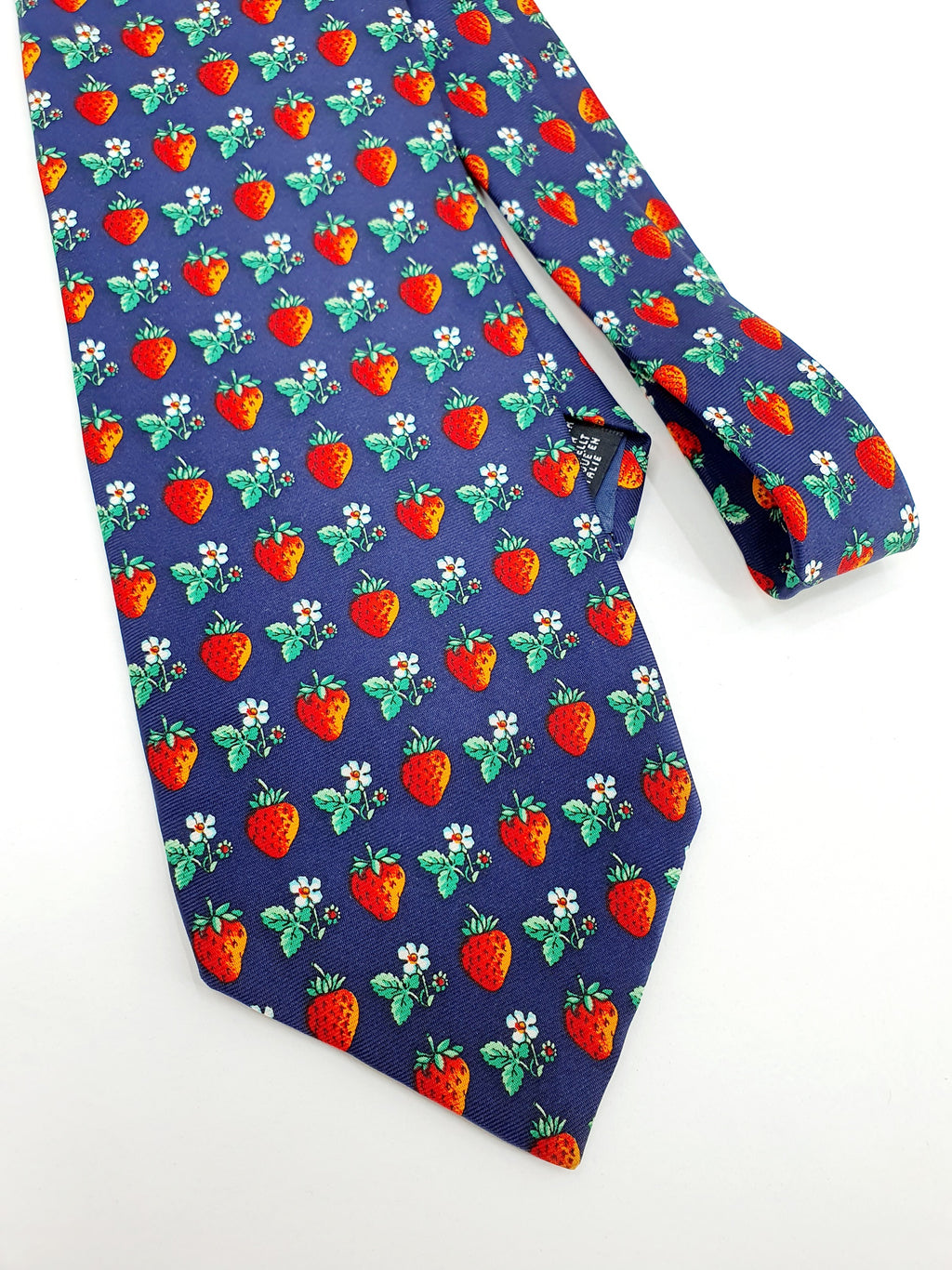Tie Rack, mansikkakuvioinen silkkikravatti