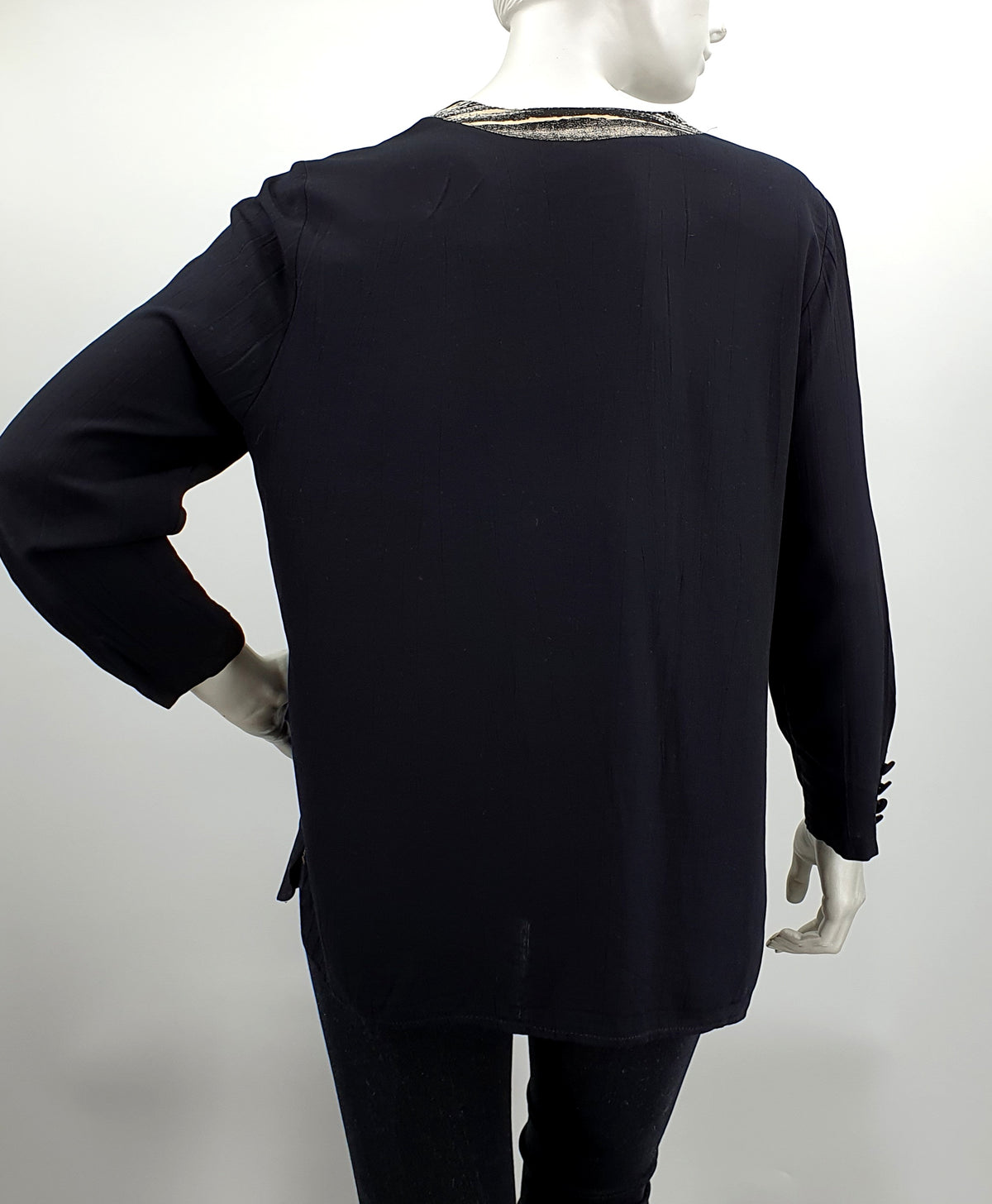 GR Design, musta viskoosipaita 90-luvulta, koko 38/40