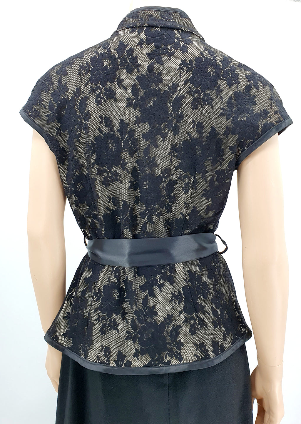 Molly-Jo, short-sleeved party top from the 2000s, size 42