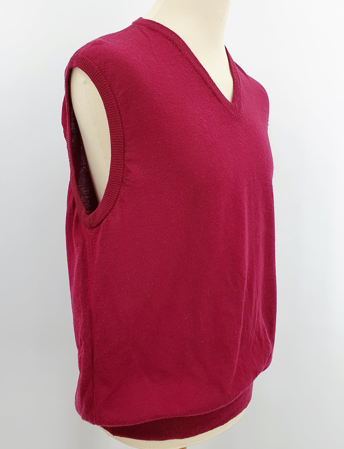 FinnMister Original, burgundy woolen vest from the 90s, size L