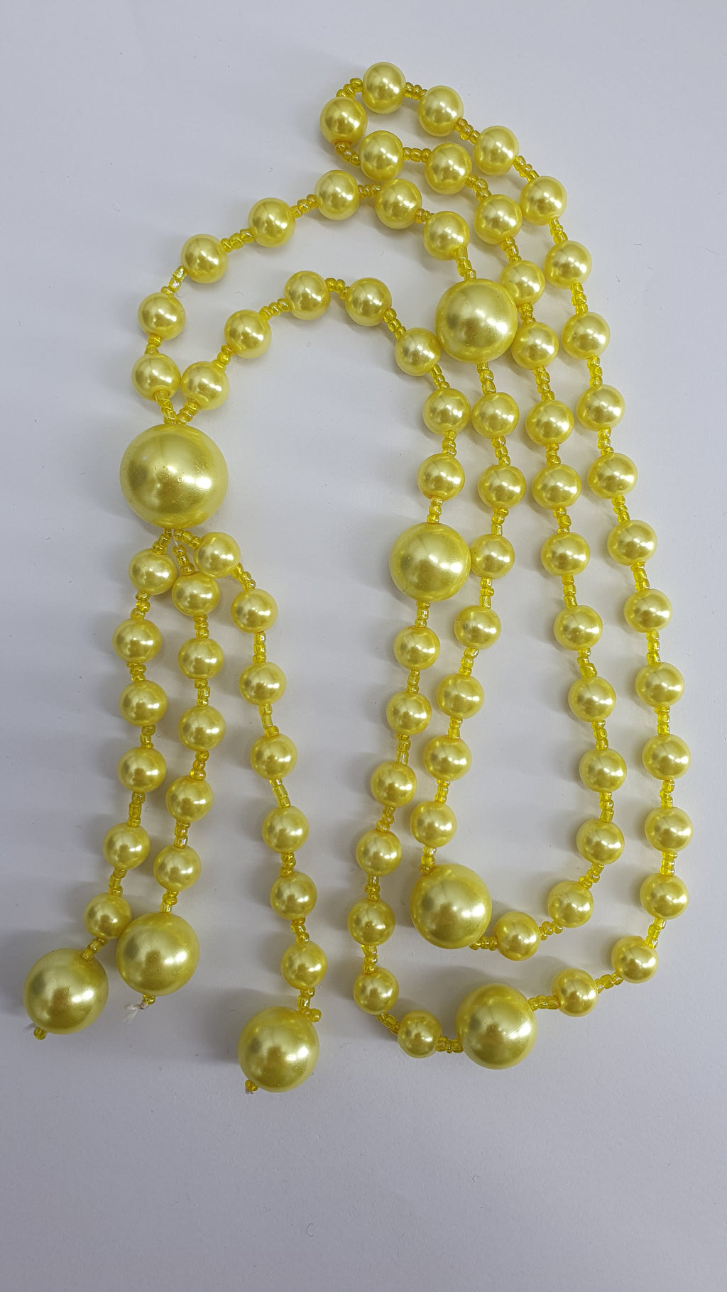 Shimmering yellow long pearl necklace, length 80cm