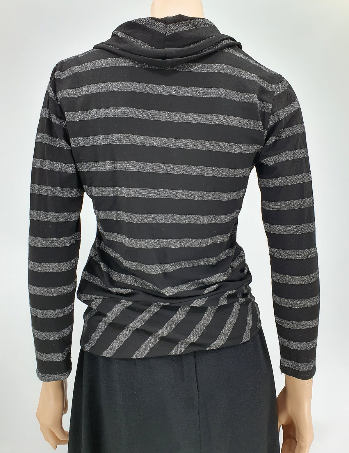 Text, black Y2K sweater with drop collar, size 36