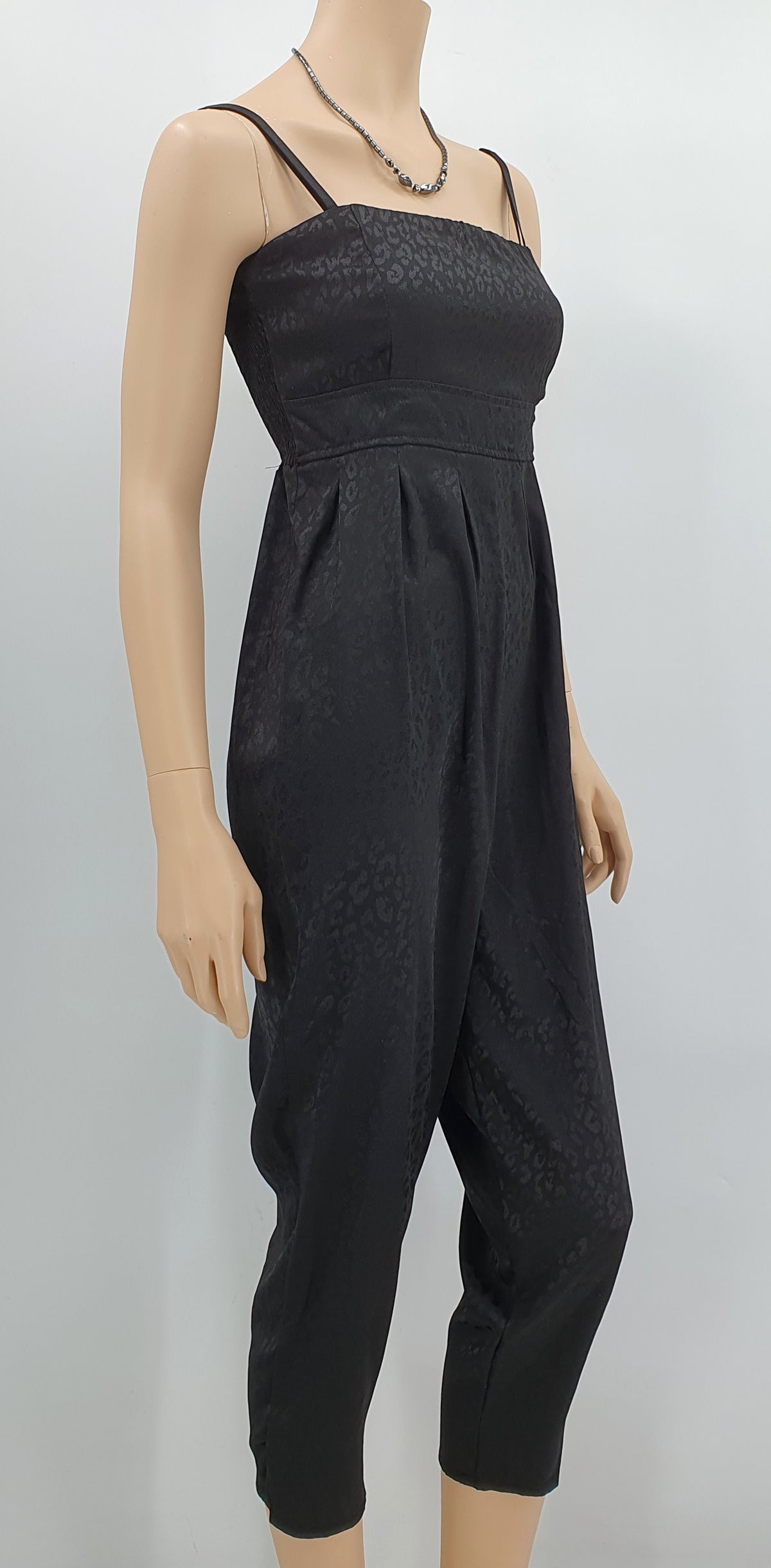 Musta jumpsuit juhlaan, 2000-luvulta/Y2K, koko 36