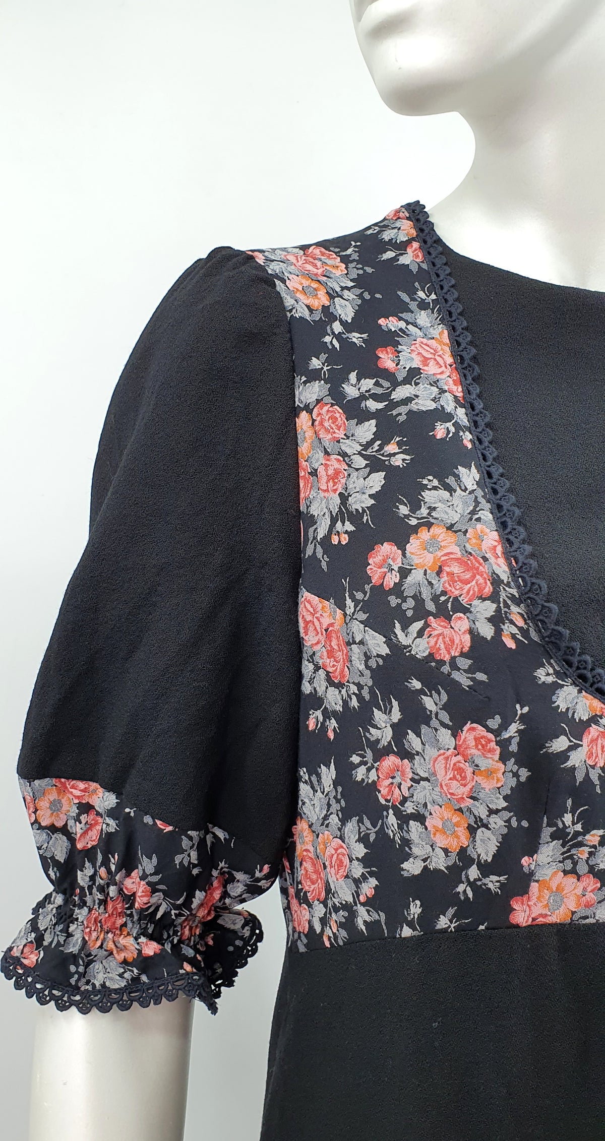 Chix-Puku, kotimainen vintagemekko, 70-80-luvulta, koko 38