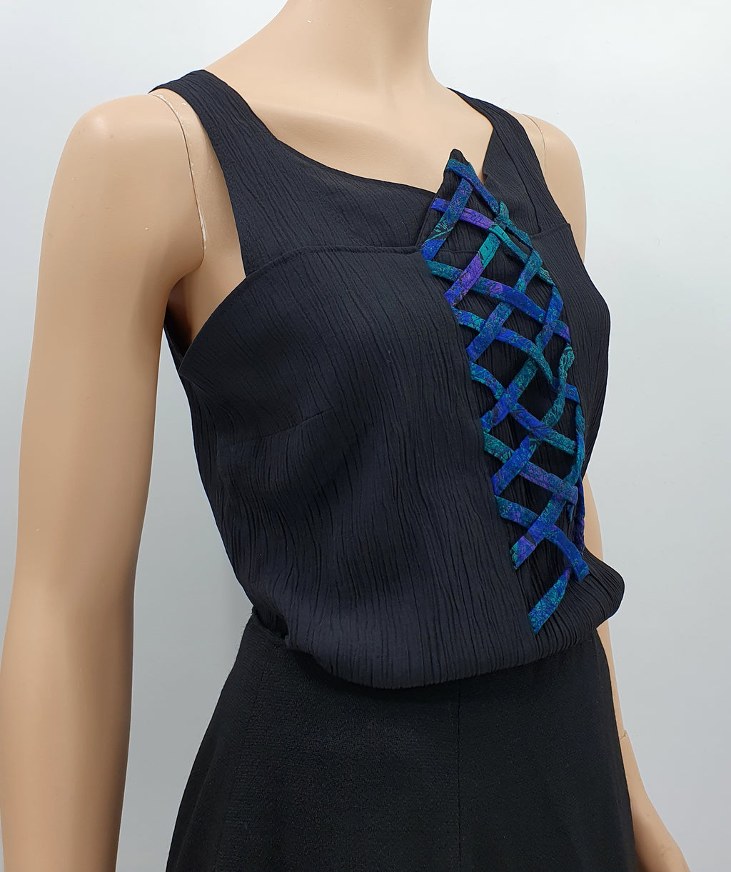 Black top with a checkered pattern, 80s-90s, size 38
