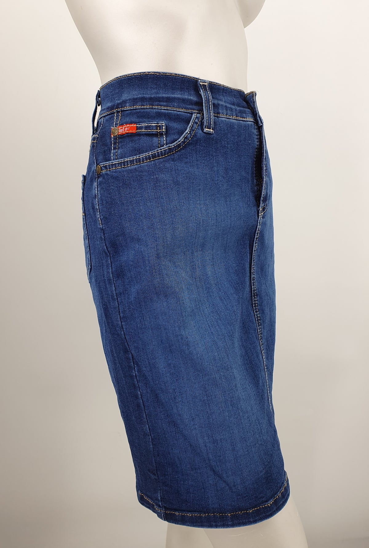 Lee Cooper, joustava lyhyt farkkuhame, vyötärö 75cm, koko (36)38