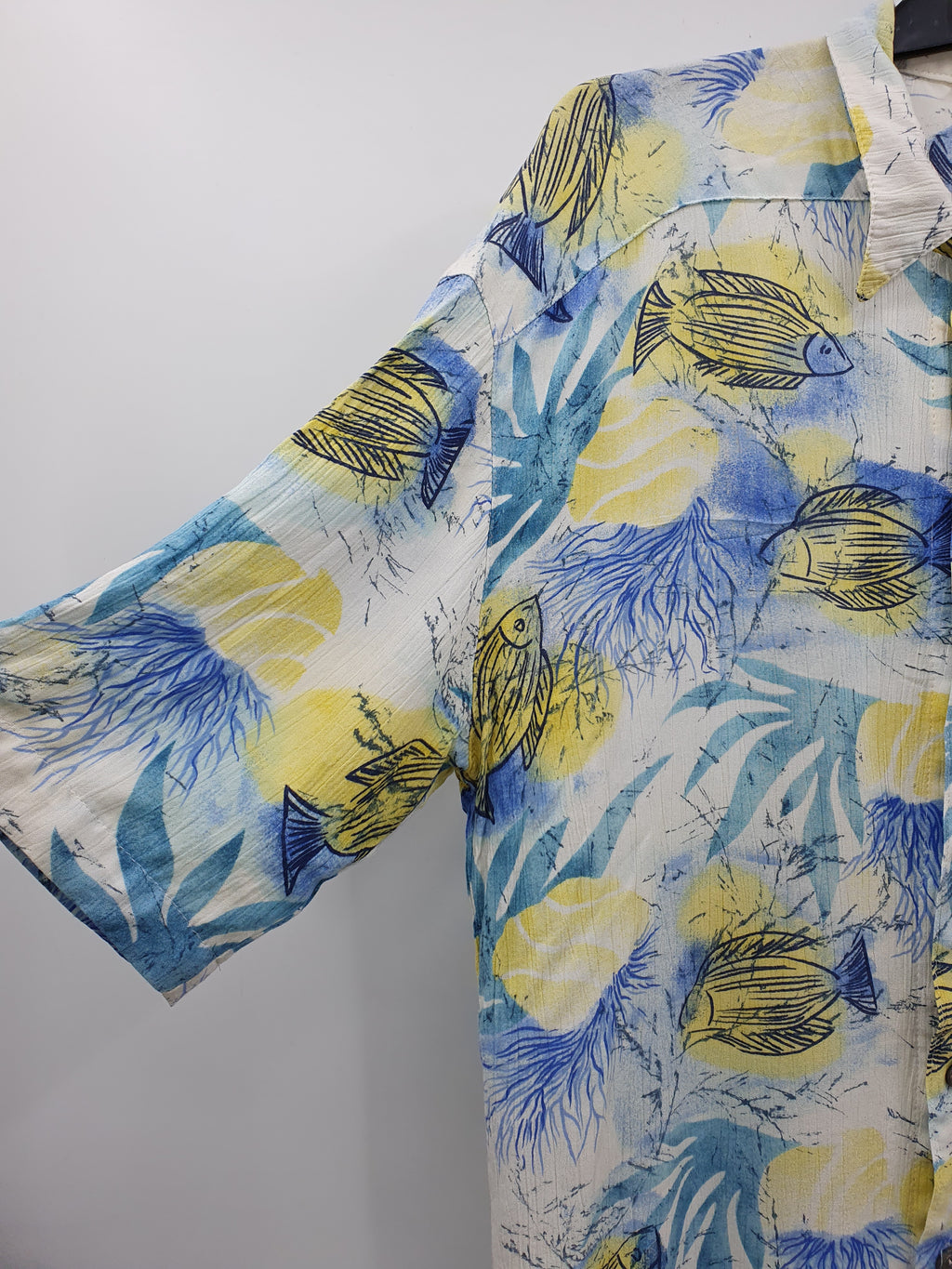 Fish-themed men's summer shirt from the 80s-90s, size ML