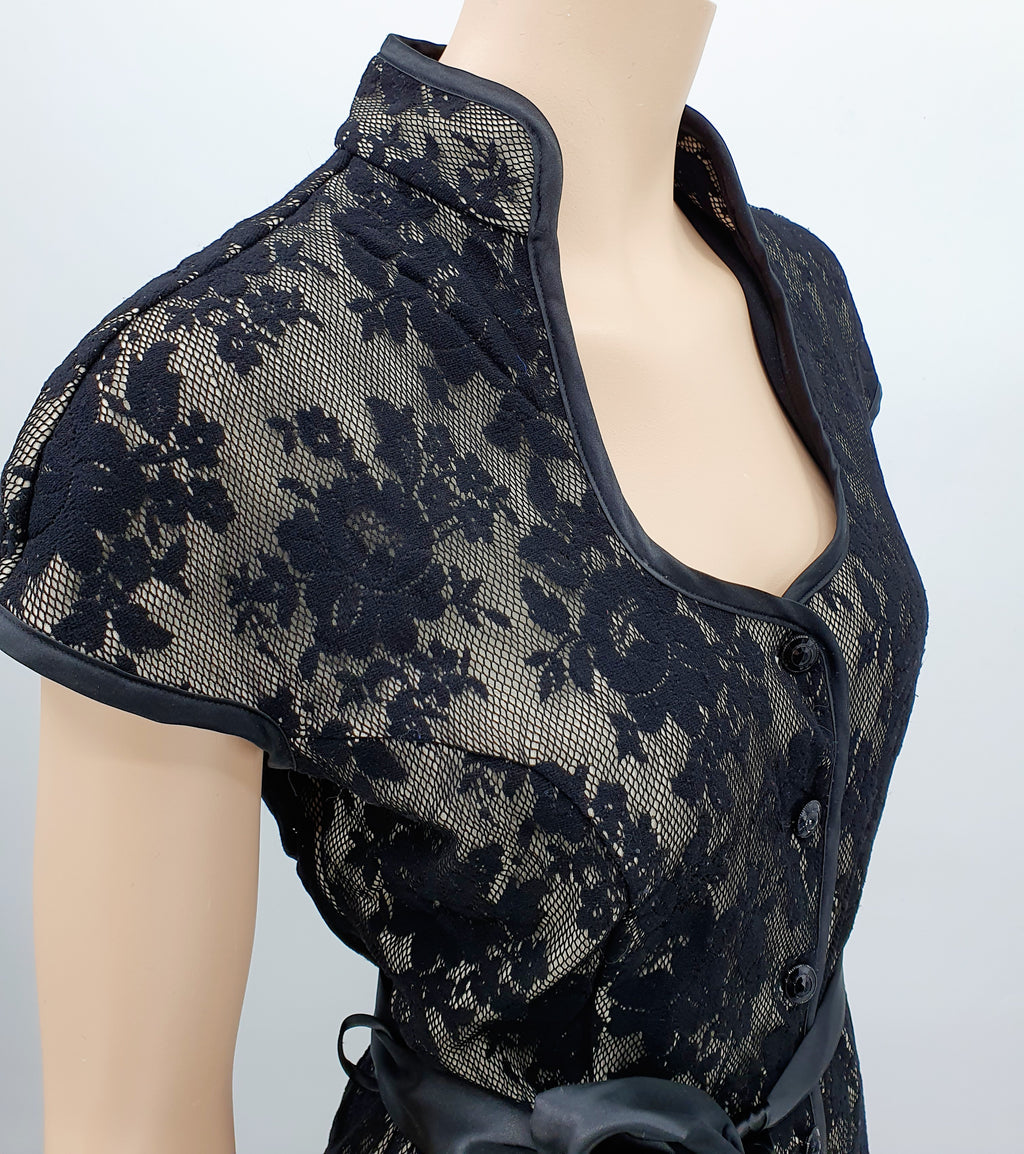 Molly-Jo, short-sleeved party top from the 2000s, size 42