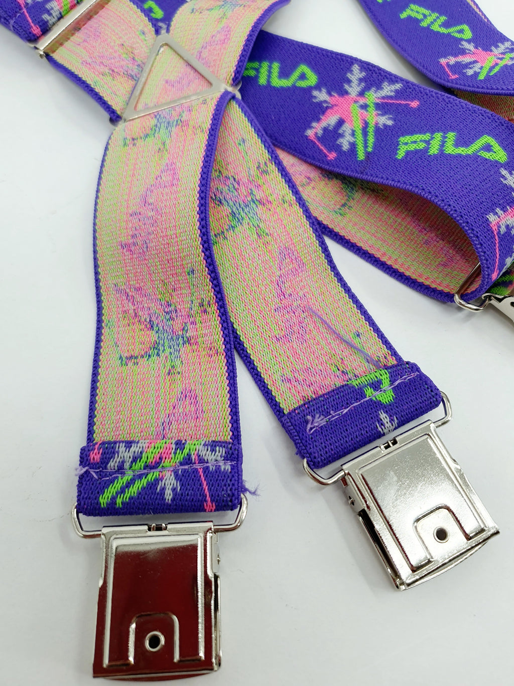 Fila, leveät neonväriset henkselit 90-luvulta, lähikuva