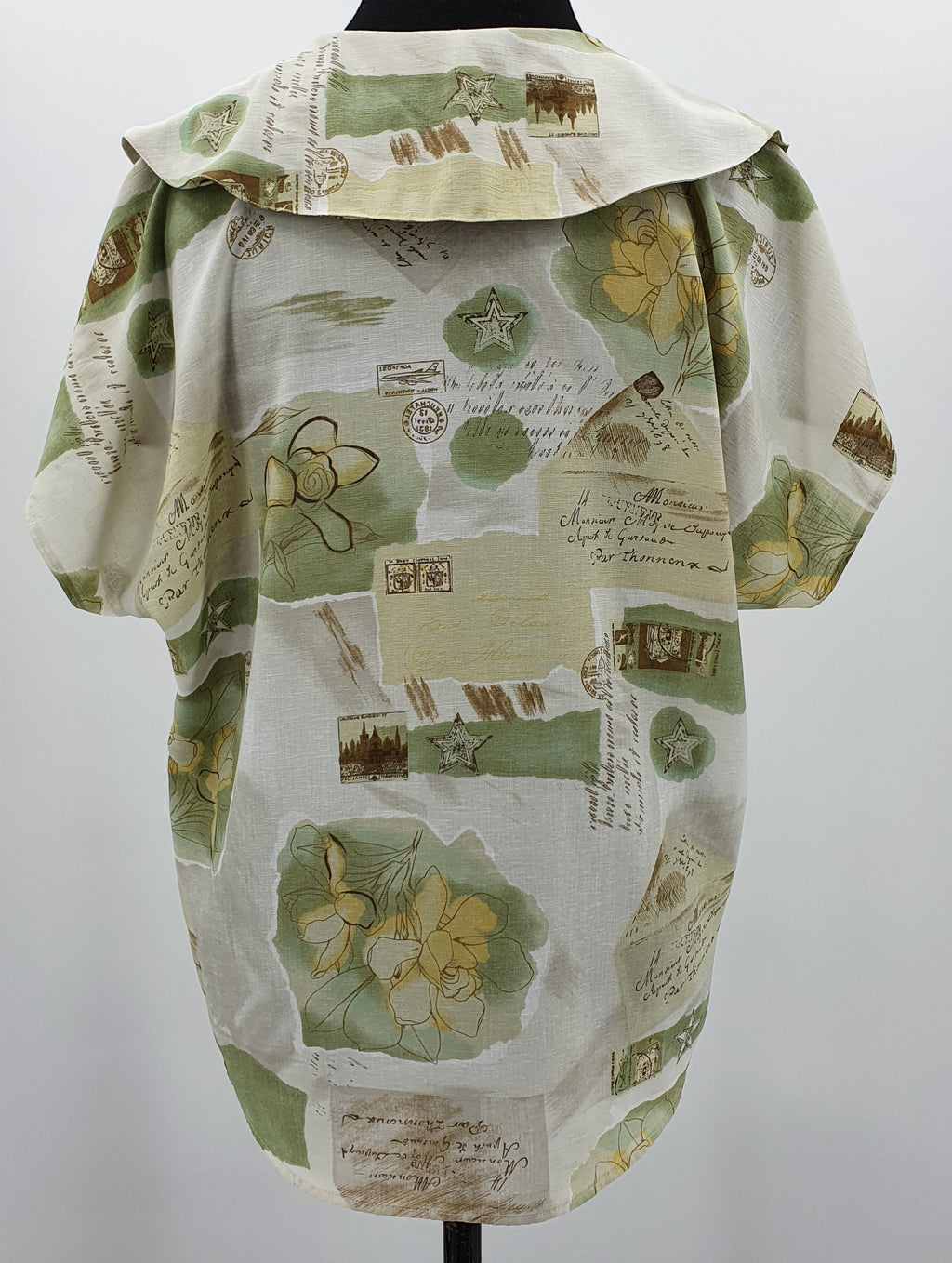 Green-toned women's shirt with a large collar, 90s, size 40(42)